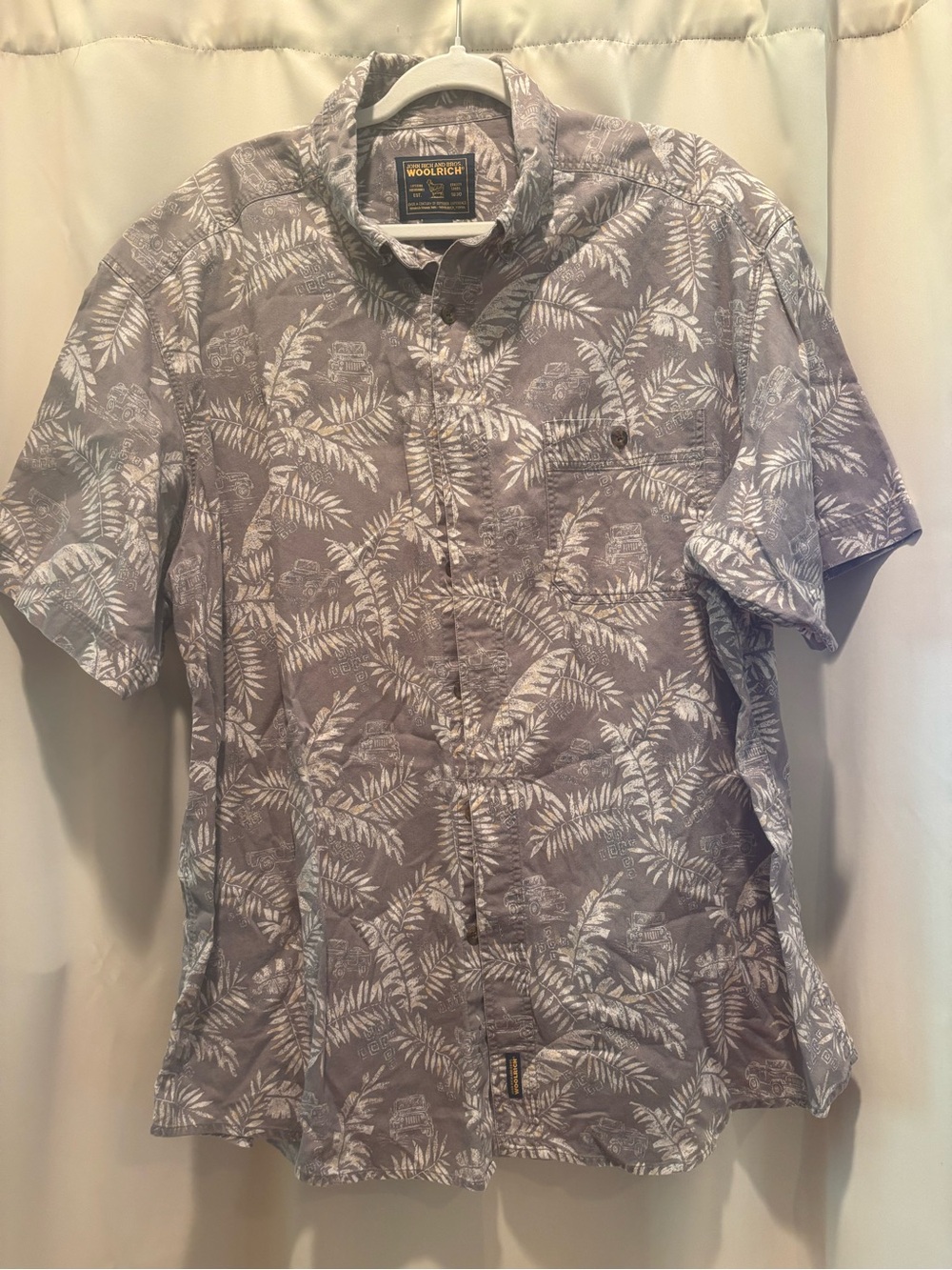 Woolrich Men’s Short Sleeve Button-Down Shirt in Gray with White Leaf Print